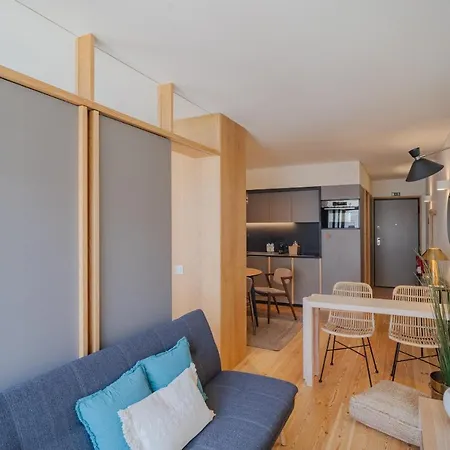 Feel Corporate Housing Campanha Apartment