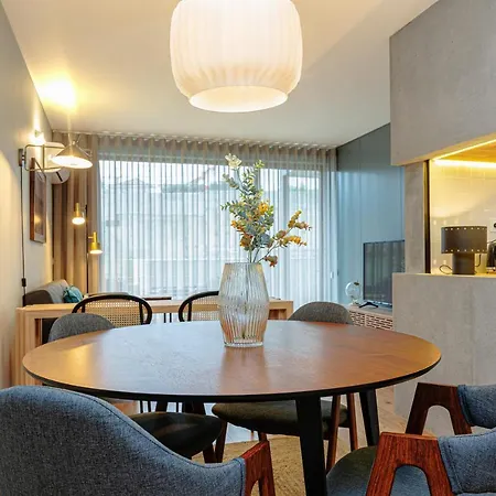 Feel Corporate Housing Campanha